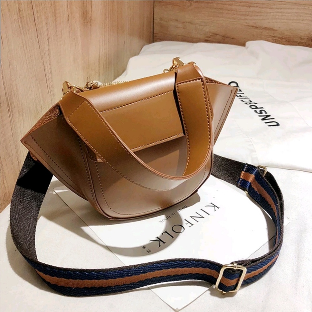 NEW REIMS Leather Shoulder Crossbody Wrist Purse - Picture 4 of 8